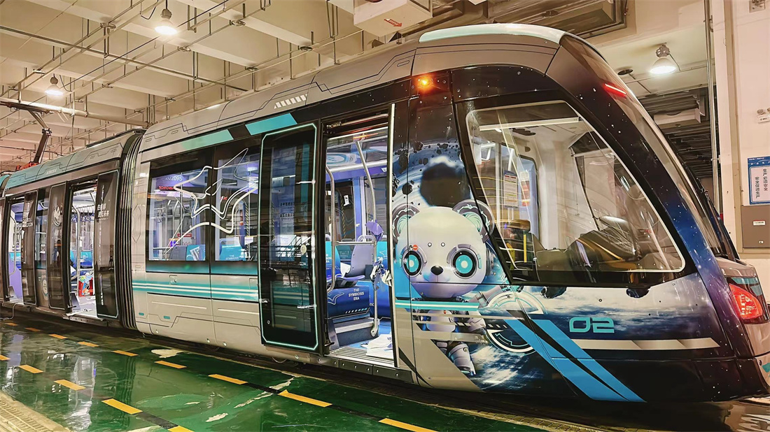 助力世界科幻大会 成都轨道交通主题列车亮相