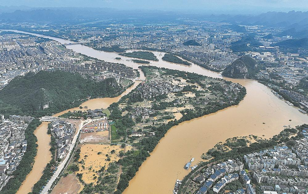 南方汛情加重 水利部门全力应对