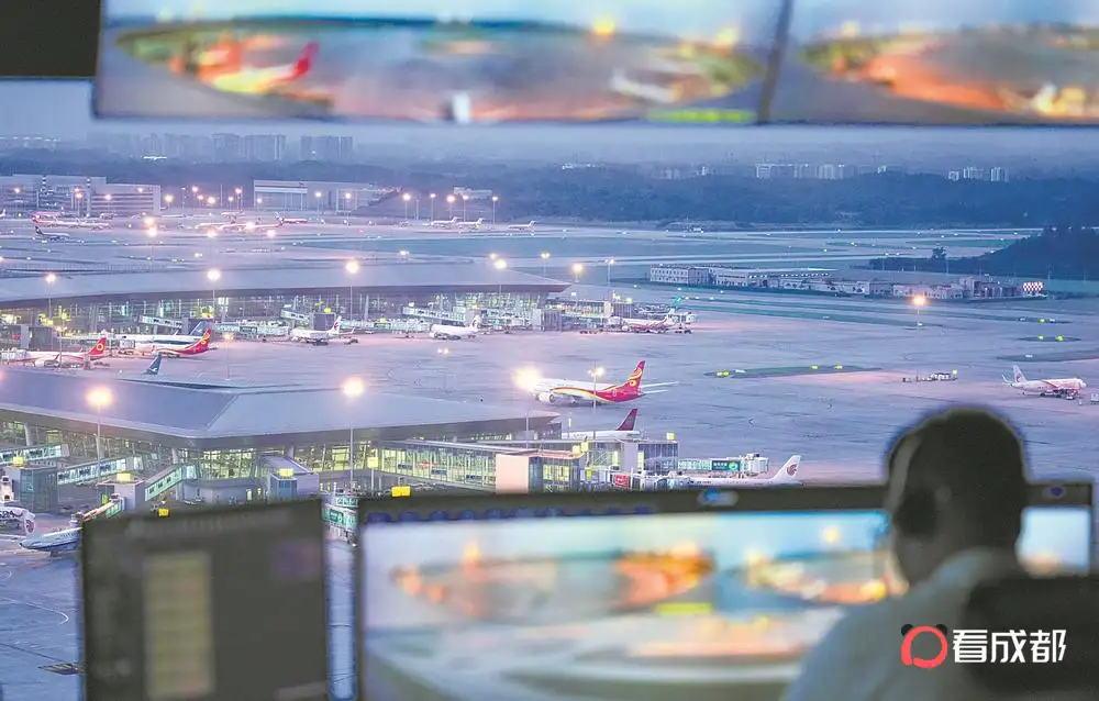 2025年成都国际航空枢纽客货运量双双创新高